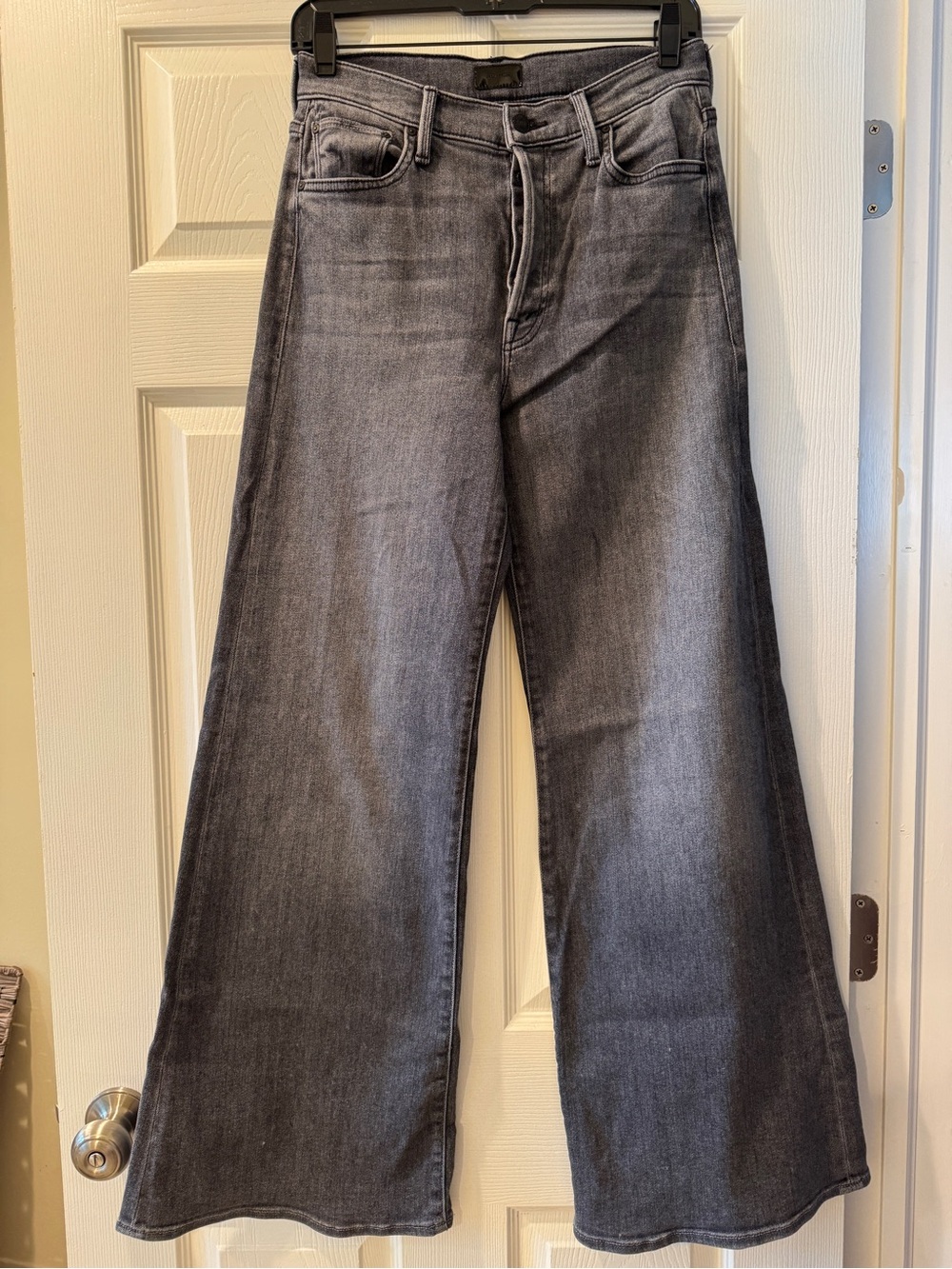 Mother Tomcat Roller in Digging up Dirt (Grey)  size 27 - Picture 4 of 9